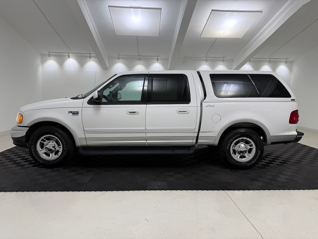 Used 2003 Ford F-150 Lariat Truck