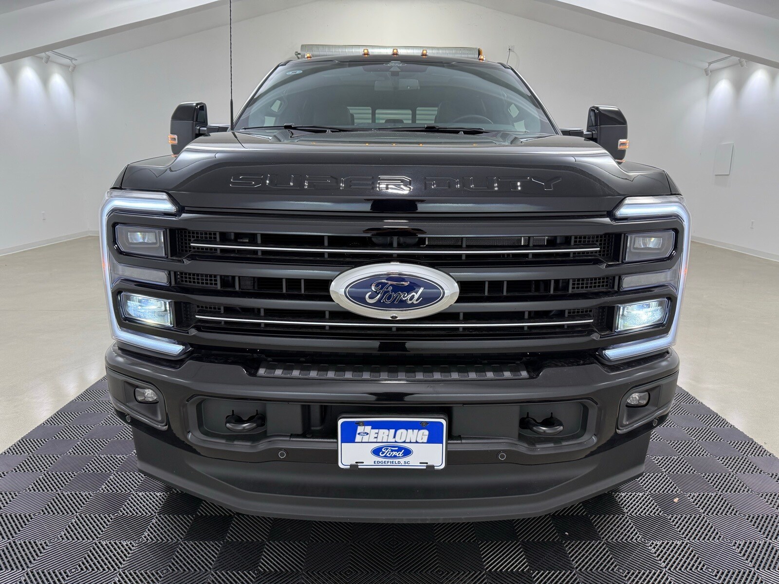 2026 Ford F-350 photo 2