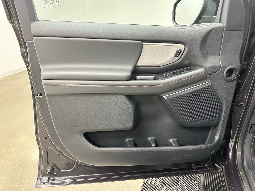 2025 Ford Expedition MAX Active - Photo 15