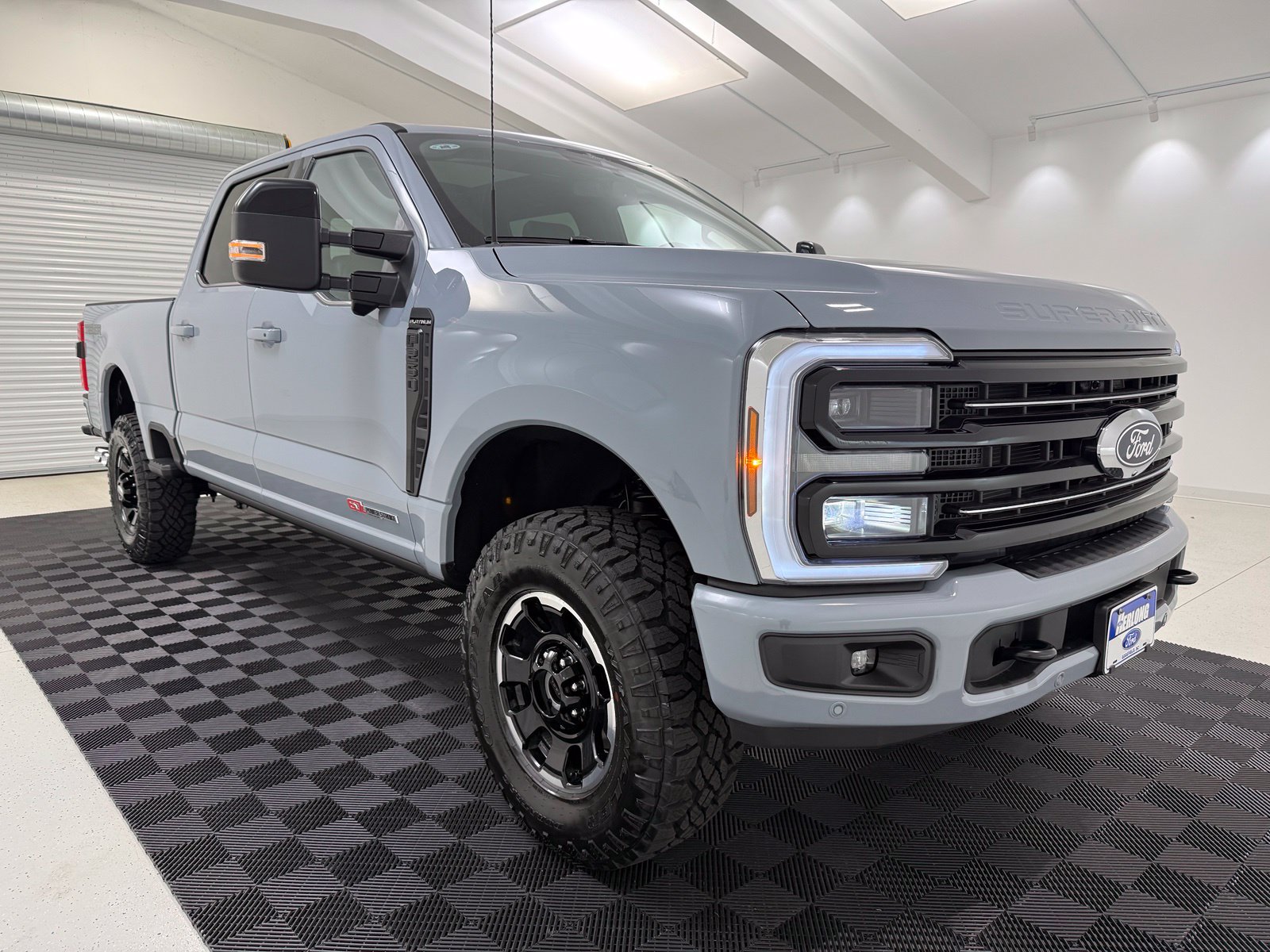 New 2027 Ford F-250SD Platinum Truck