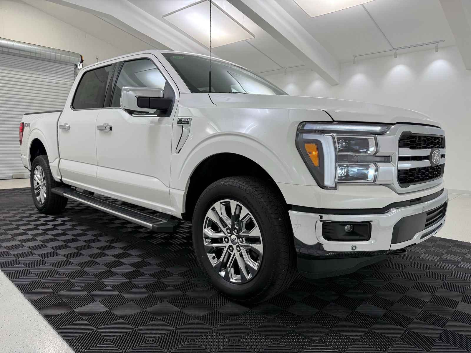 2026 Ford F-150 Lariat Truck V8