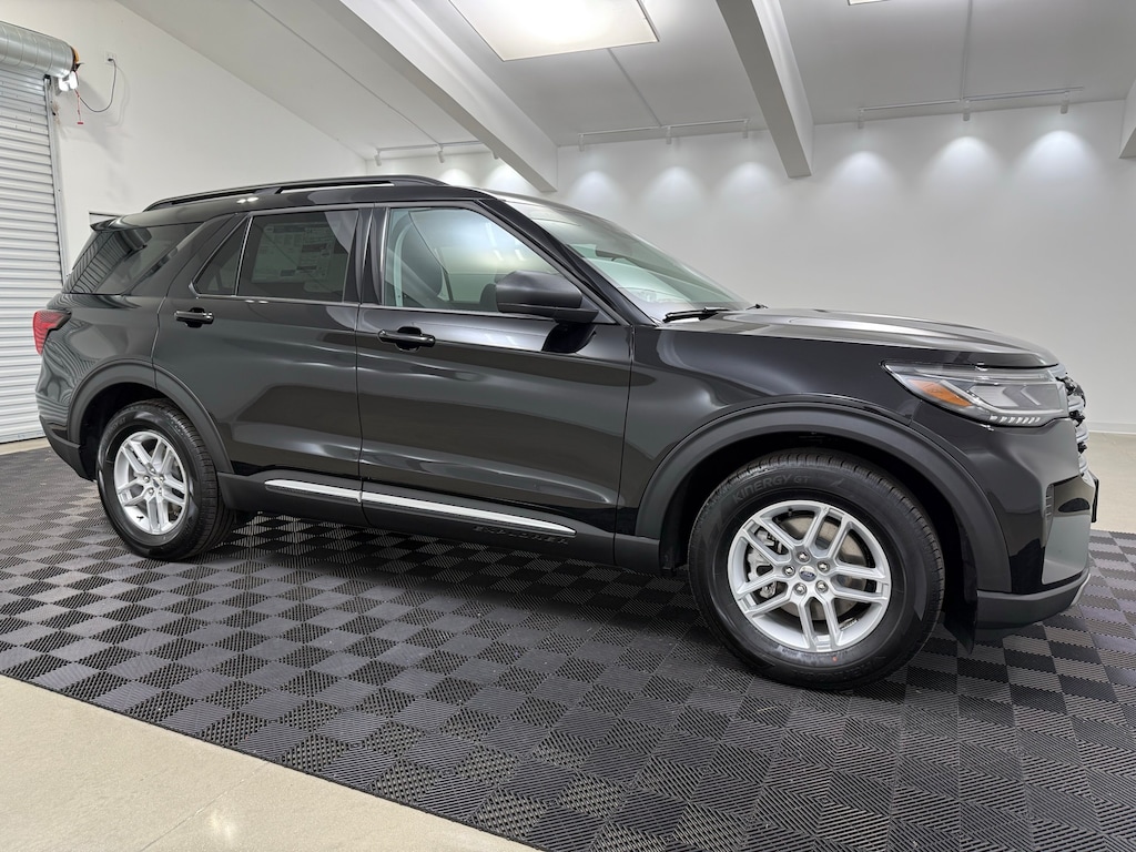 New 2025 Ford Explorer Active SUV