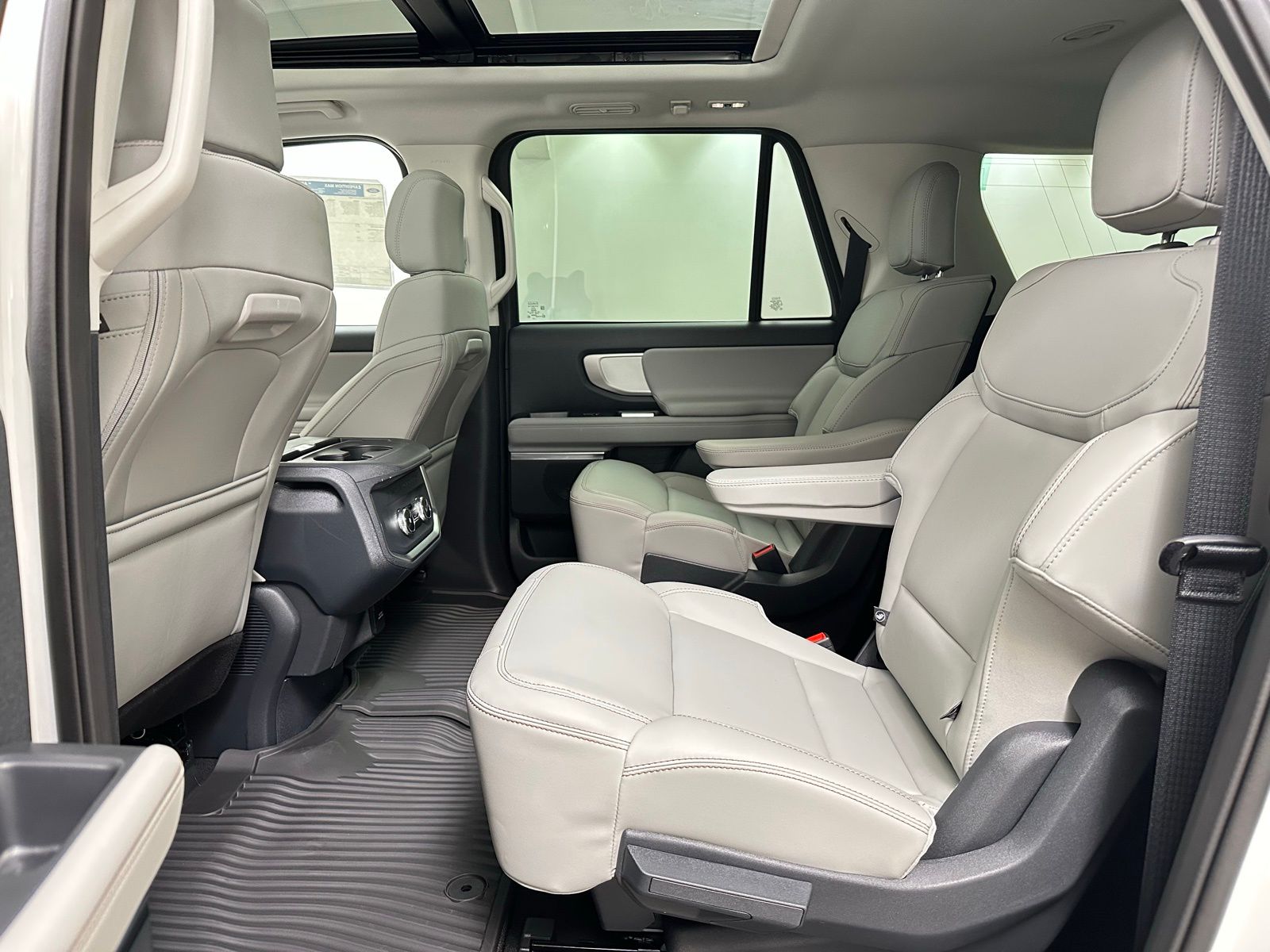 2025 Ford Expedition MAX Active - Photo 16