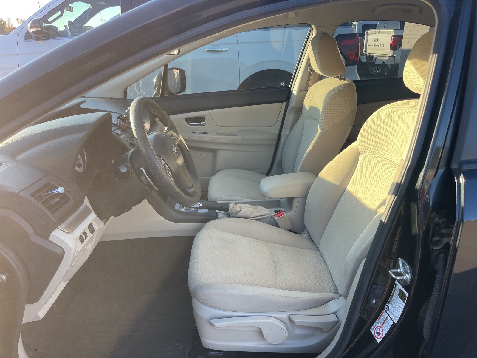 2014 Subaru Impreza 2.0i Premium photo 4