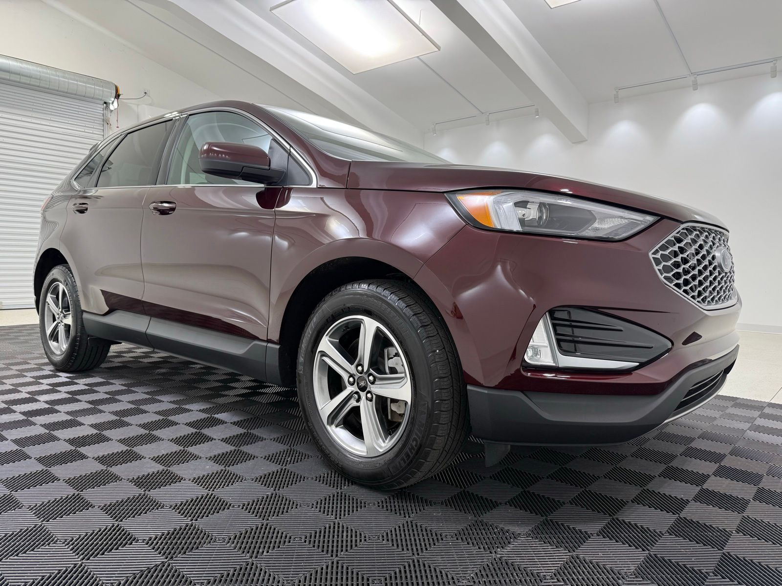 2024 Ford Edge SEL AWD's photo
