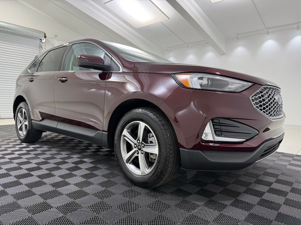 Used 2024 Ford Edge SEL SUV