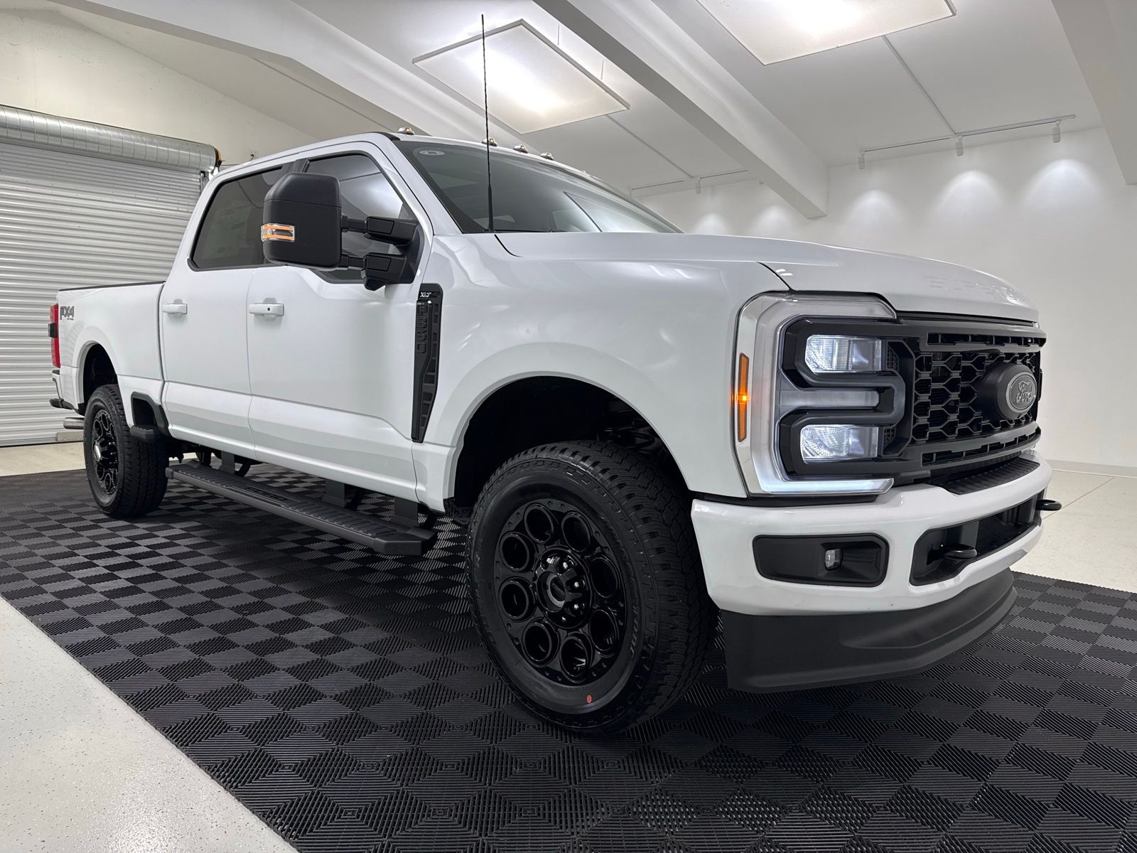 2026 Ford F-350 XLT 4x4 Crew Cab 6-3/4' Box SRW's photo