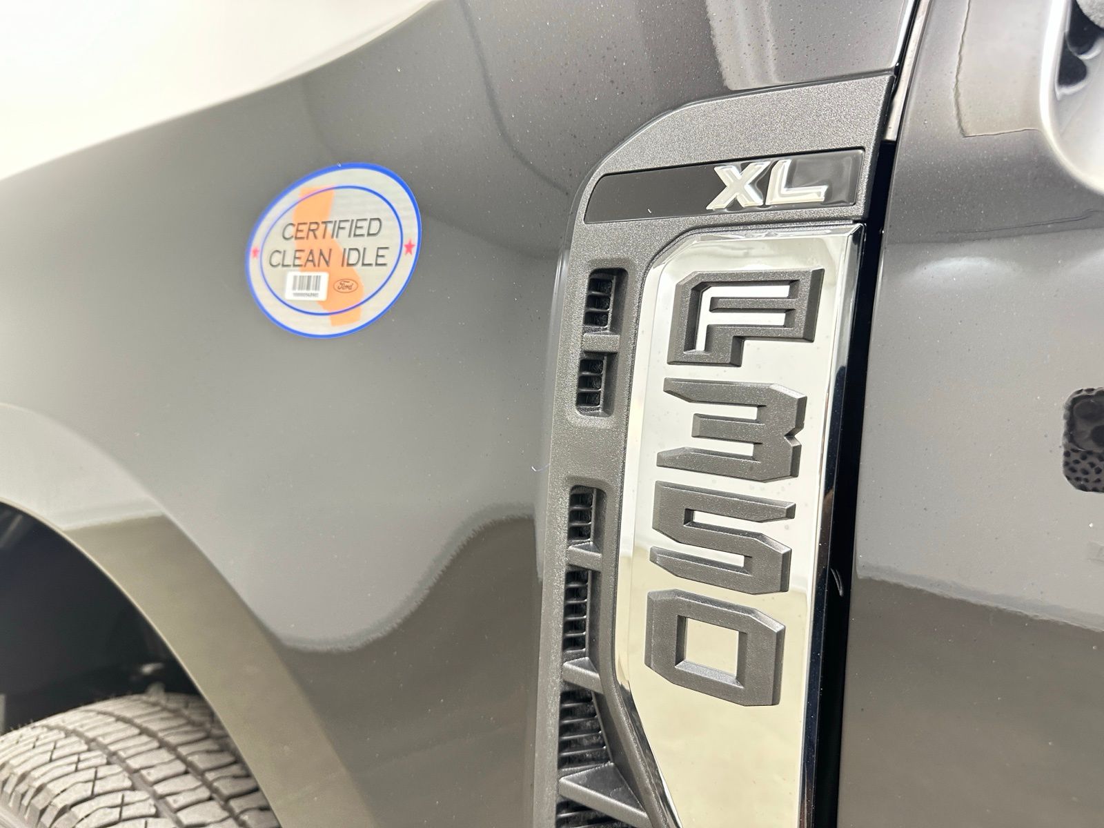 2025 Ford F-350 Super Duty Chassis Cab XL - Photo 6