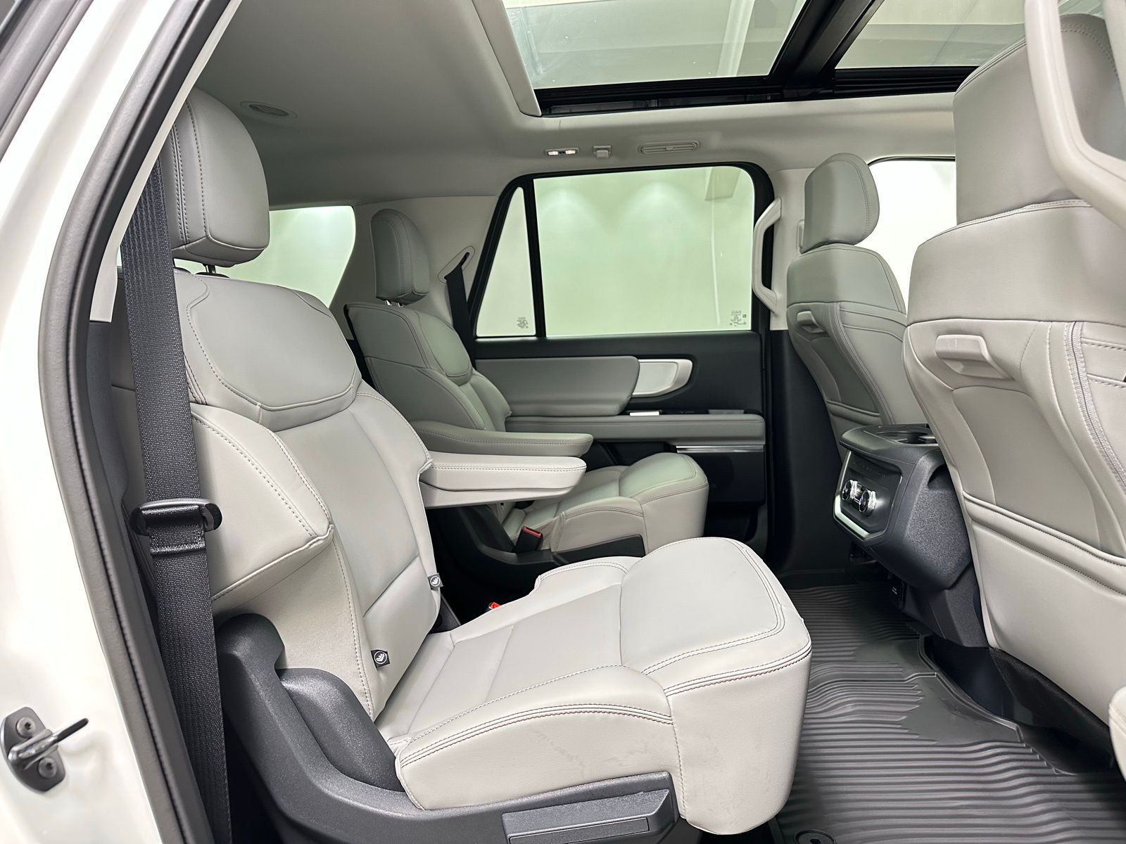 2025 Ford Expedition MAX Active - Photo 19