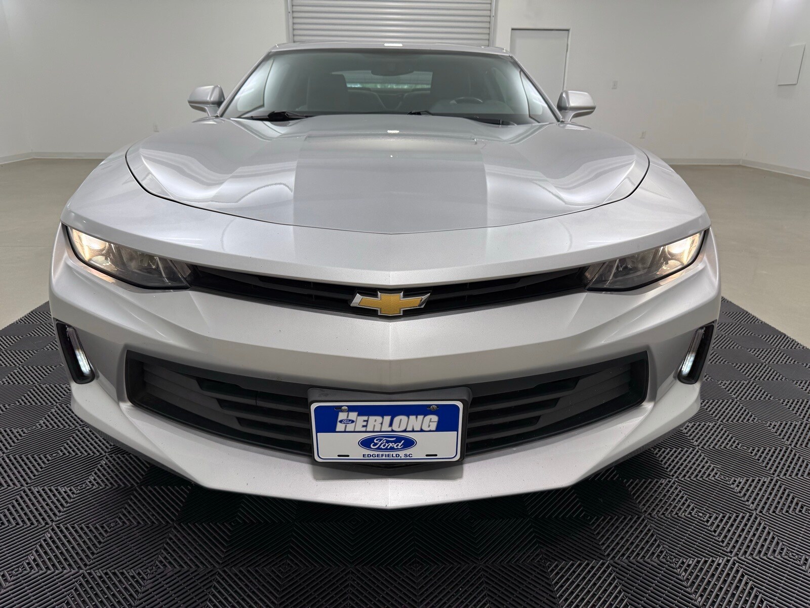Used 2018 Chevrolet Camaro 2LT with VIN 1G1FD1RX9J0129501 for sale in Edgefield, SC