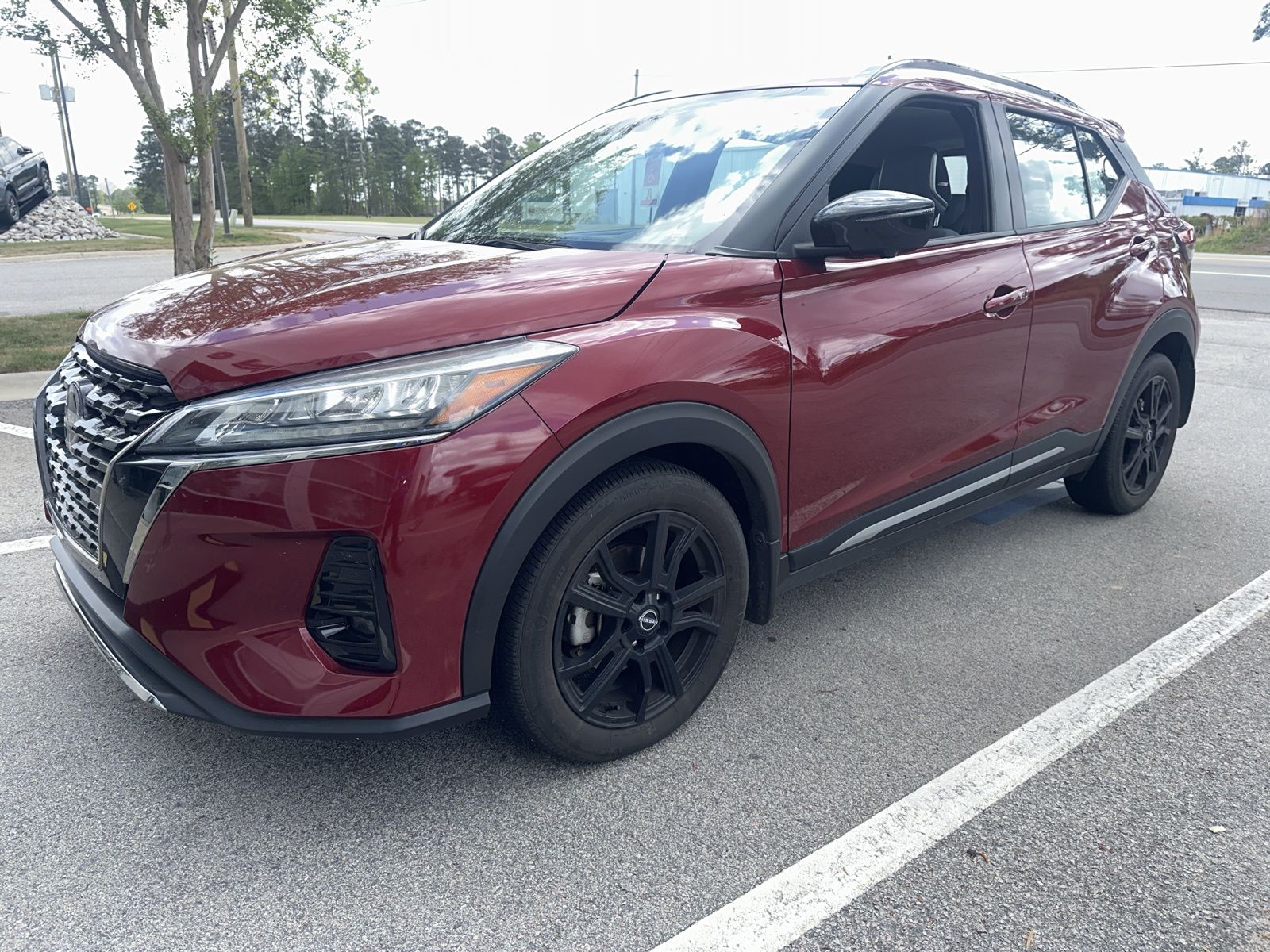 2024 Nissan Kicks SR