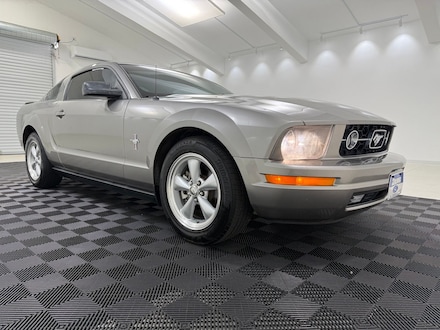 2008 Ford Mustang V6 Premium Coupe