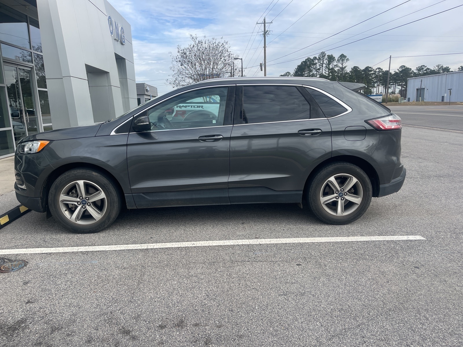 2019 Ford Edge SEL's photo