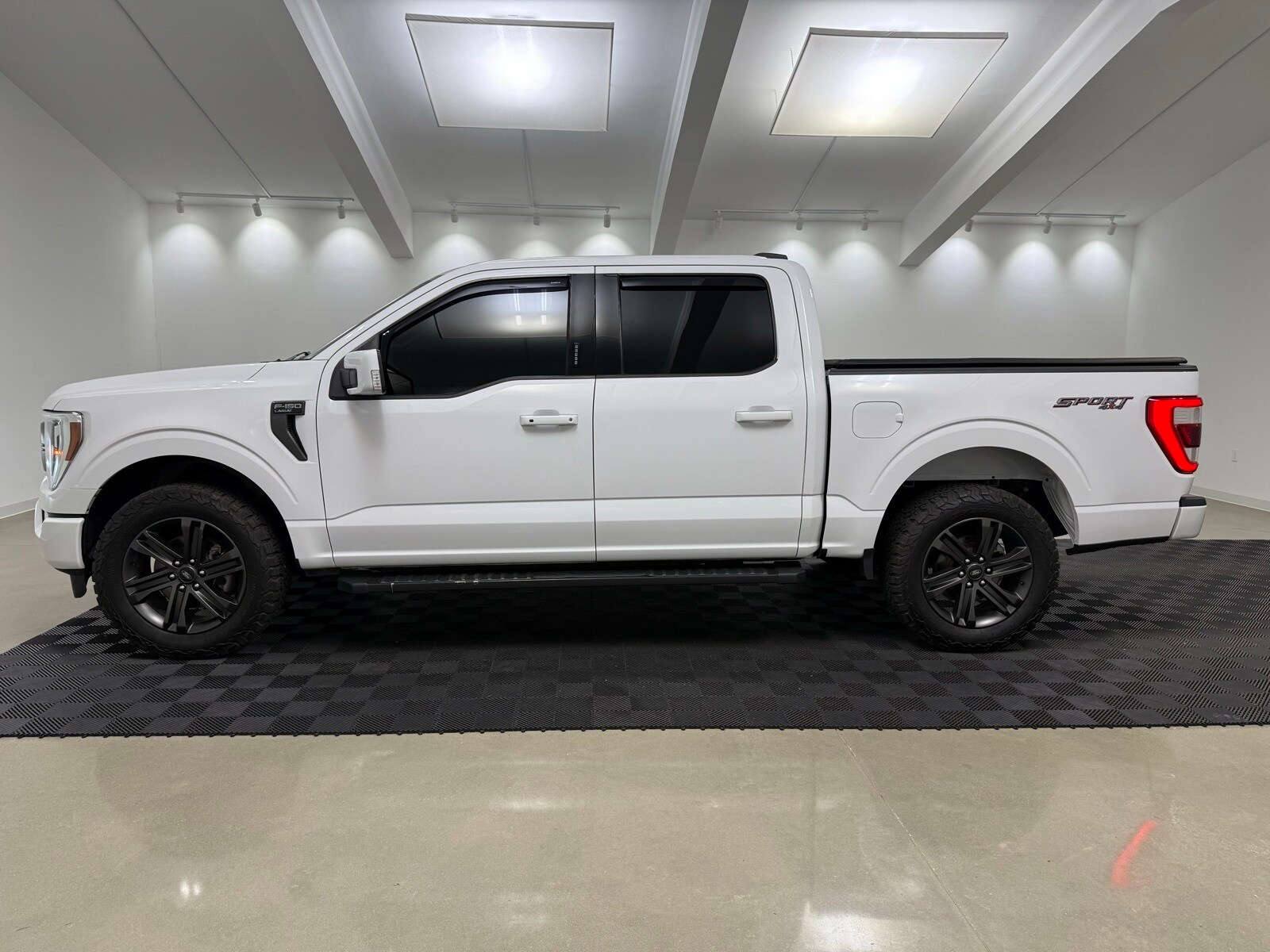 2021 Ford F-150 Lariat photo 4
