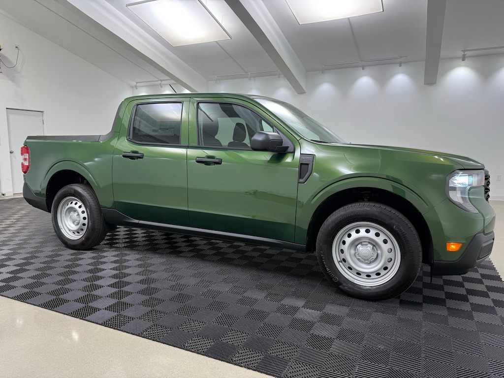 New 2025 Ford Maverick XL Truck