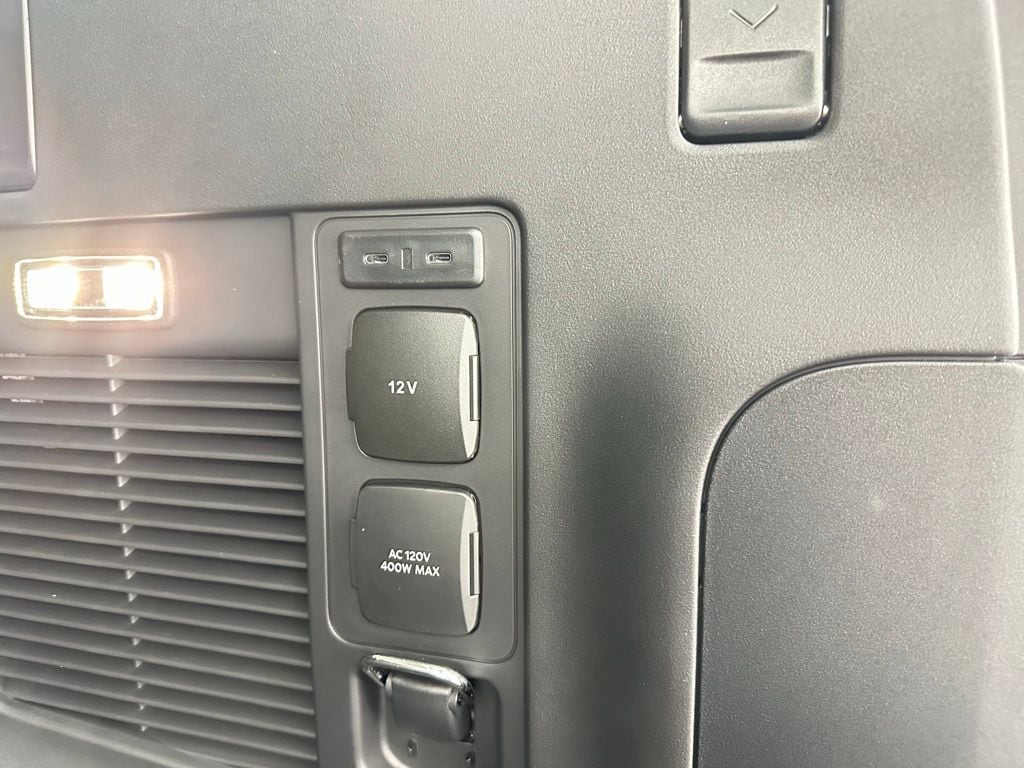2025 Ford Expedition MAX Active - Photo 11