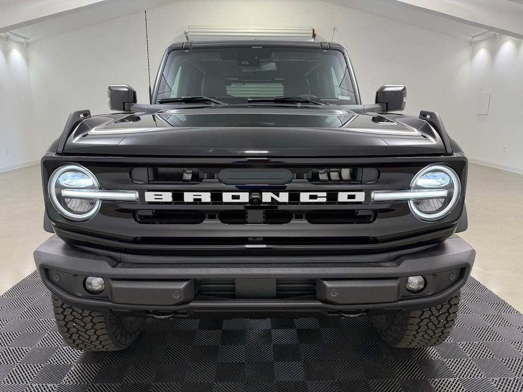 New 2025 Ford Bronco Outer Banks SUV