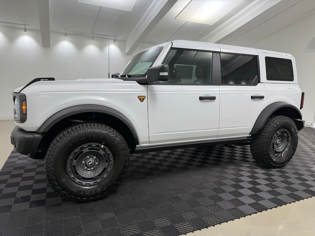 New 2025 Ford Bronco Badlands SUV