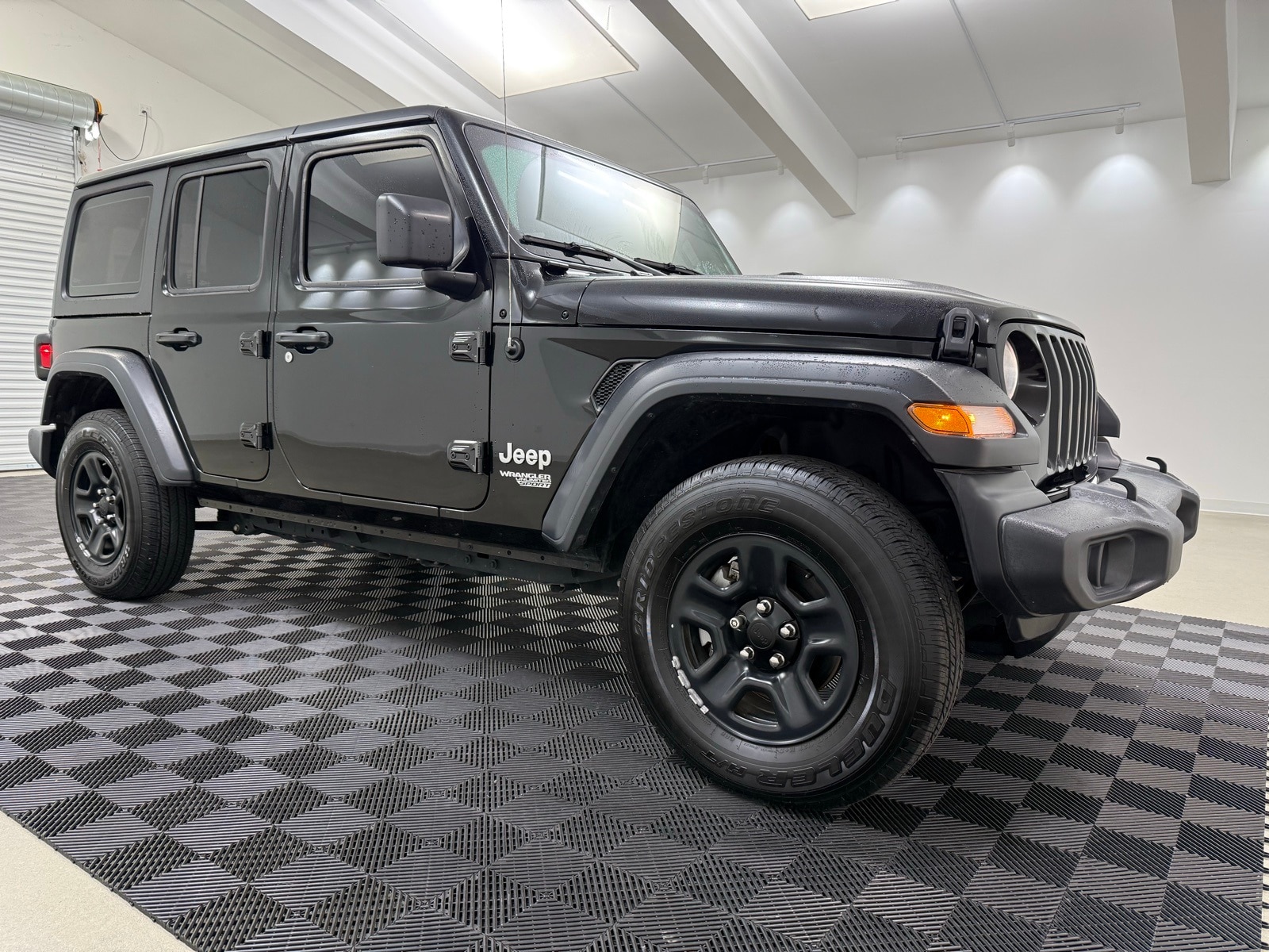 2019 Jeep Wrangler Unlimited Sport's photo