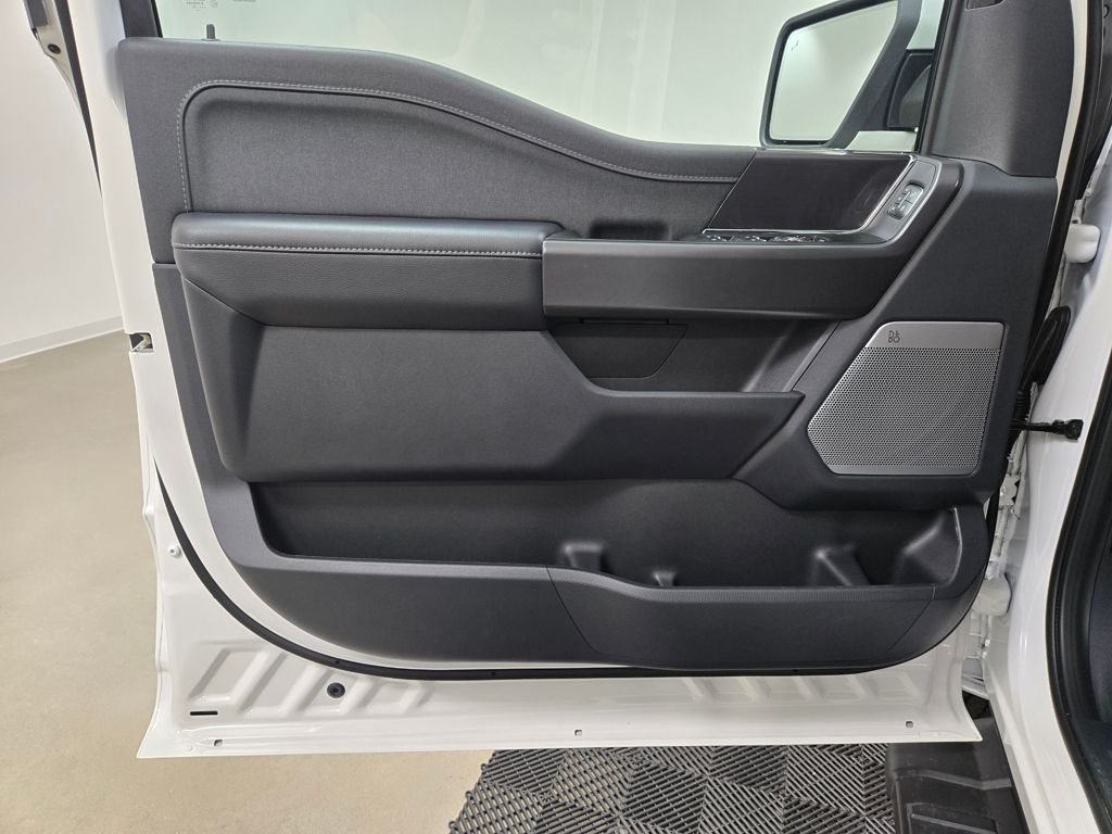2025 Ford F-150 Lariat - Photo 12