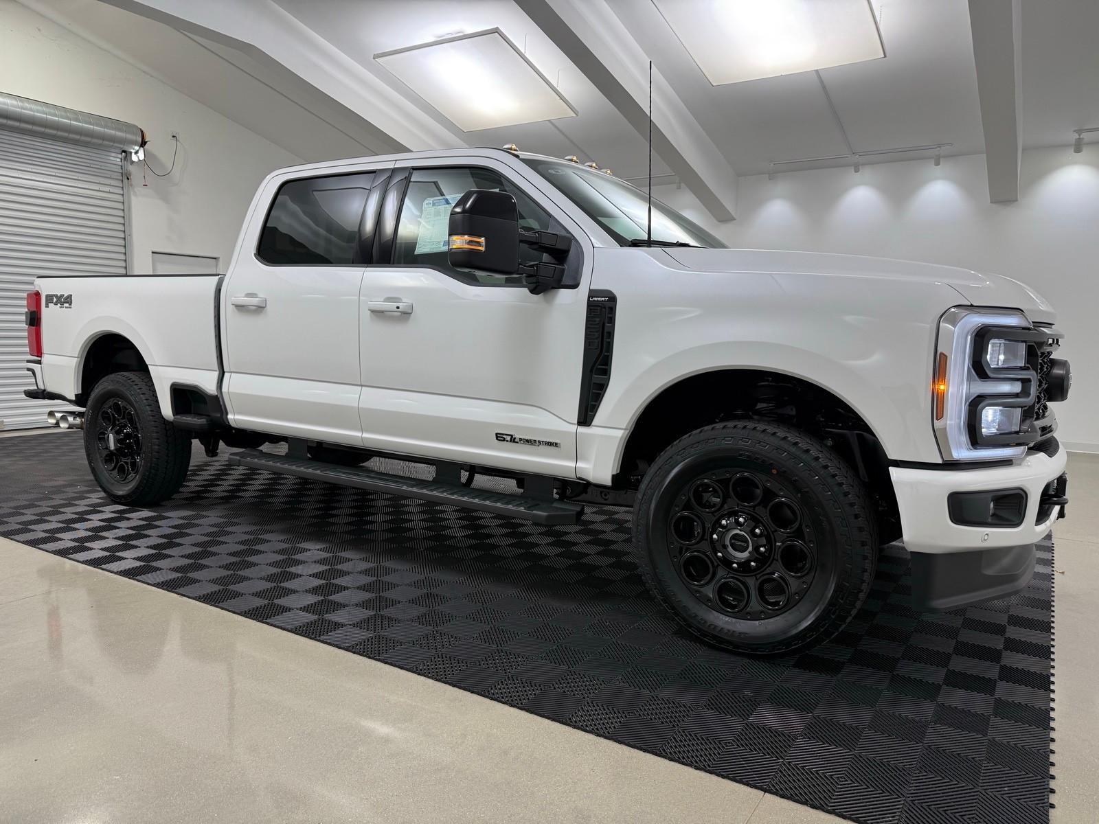 2026 Ford F-250 Super Duty Lariat's photo