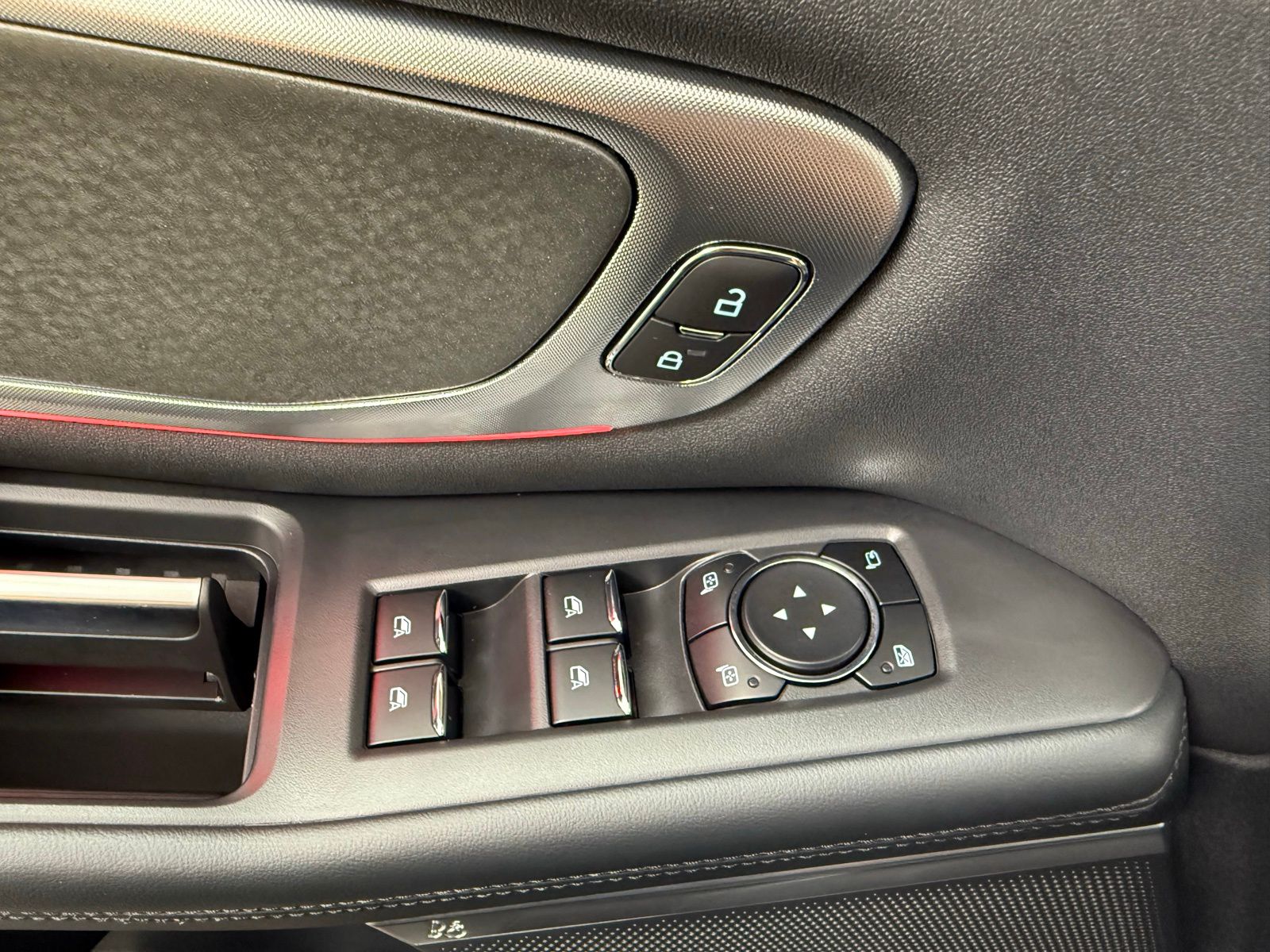 2025 Ford Expedition Tremor - Photo 15