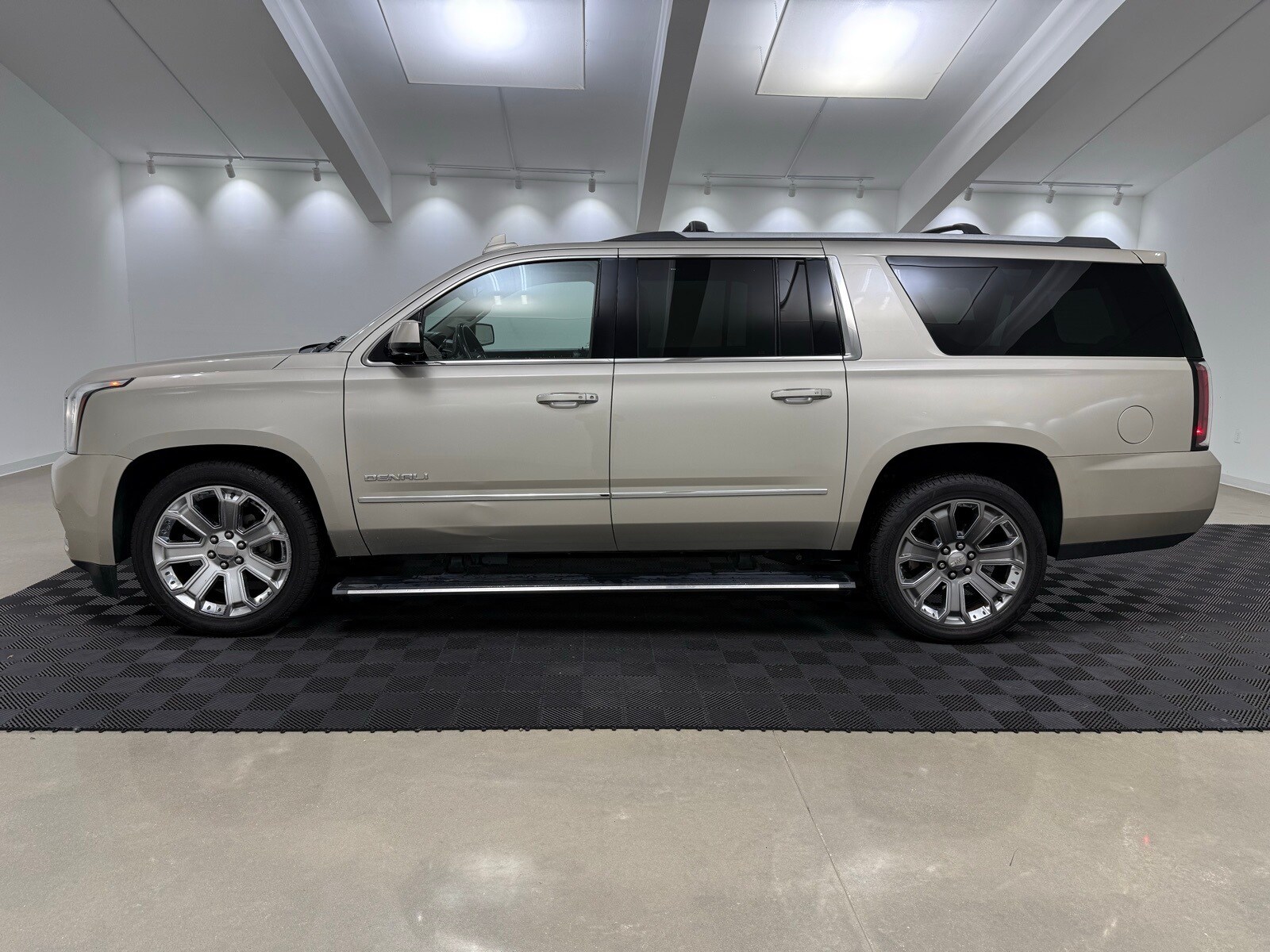 2016 Gmc Yukon XL Denali photo 4