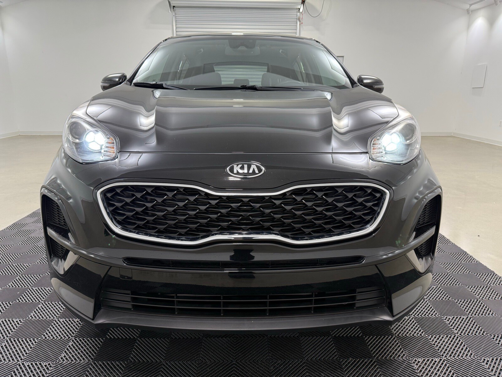 2020 Kia Sportage LX photo 2