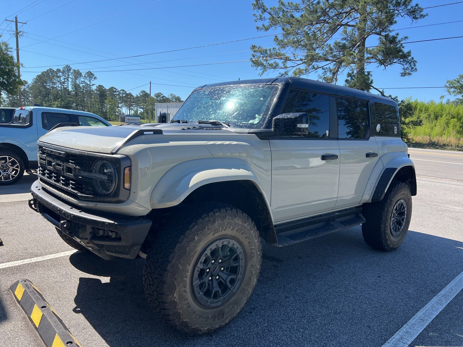 2025 Ford Bronco Raptor 4x4's photo