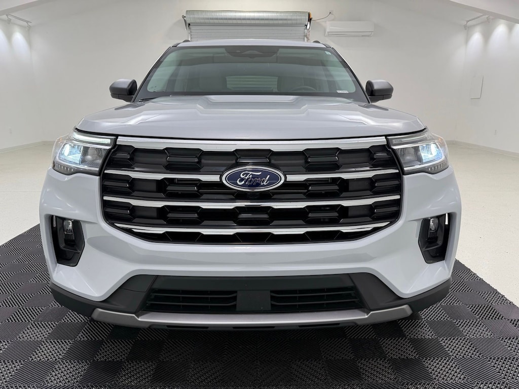 Used 2025 Ford Explorer Active SUV