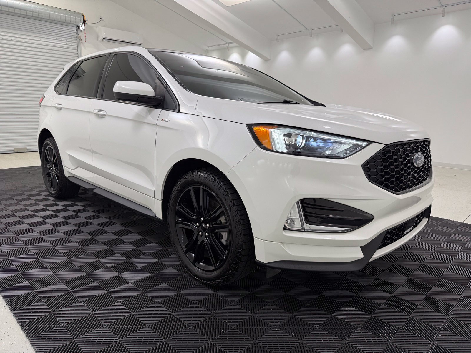 2022 Ford Edge ST-Line