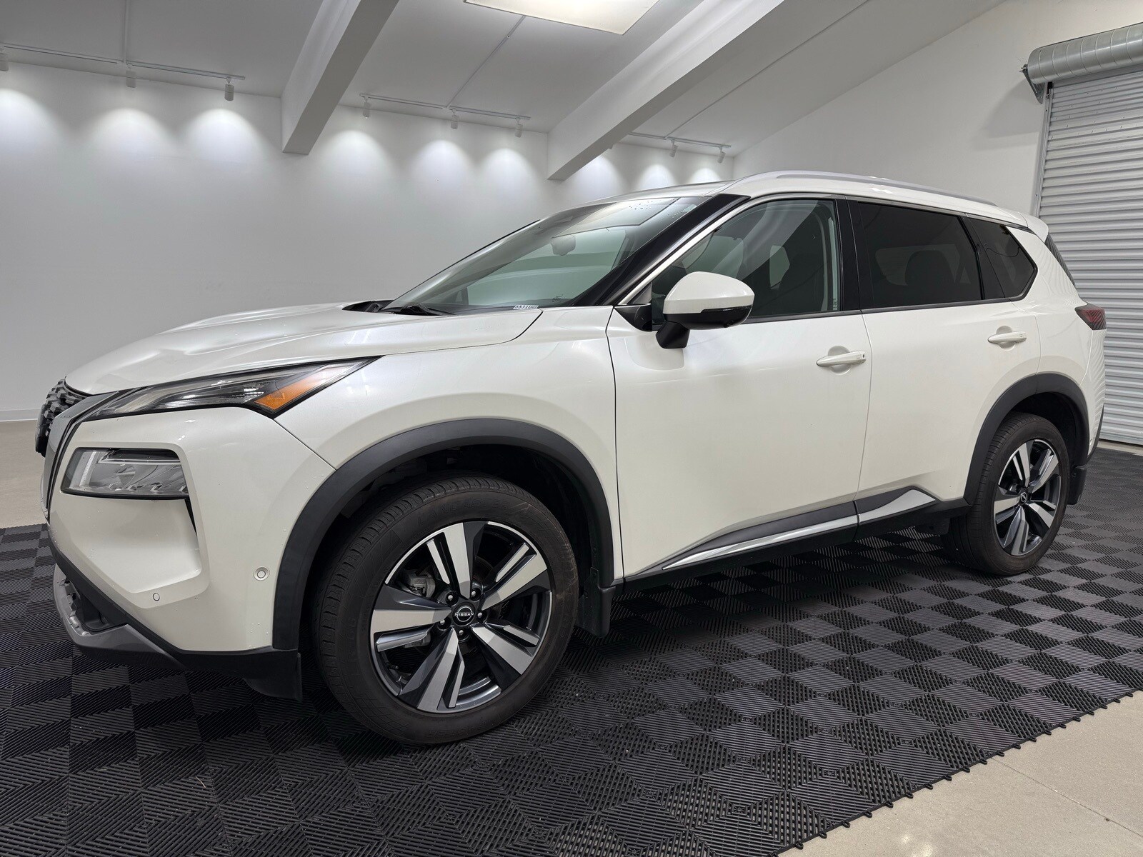 2022 Nissan Rogue SL photo 3