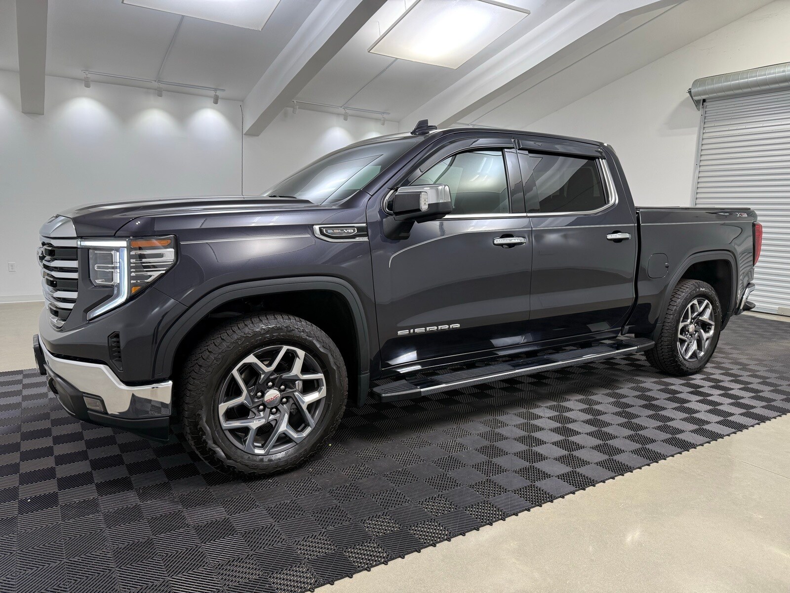 2023 Gmc Sierra 1500 SLT photo 3