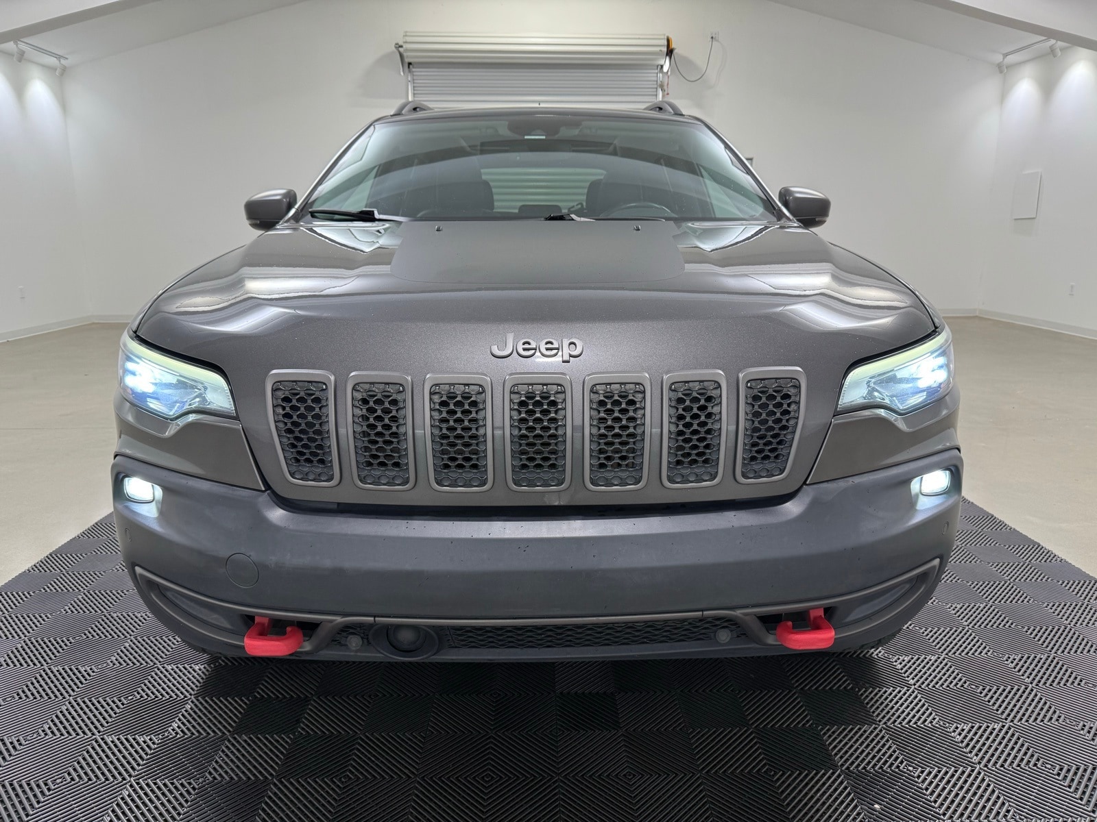 Used 2019 Jeep Cherokee Trailhawk Elite with VIN 1C4PJMBX3KD217583 for sale in Edgefield, SC