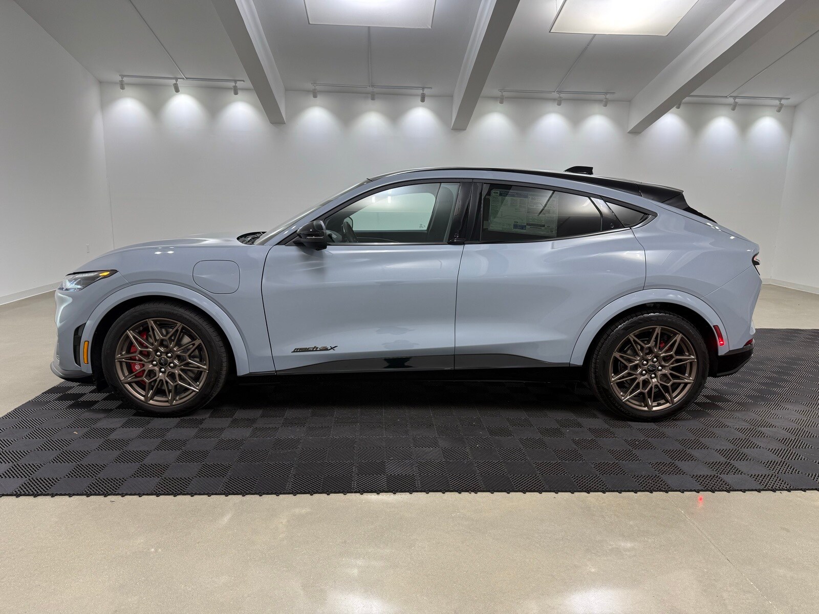 2025 Ford Mustang Mach-E GT photo 3