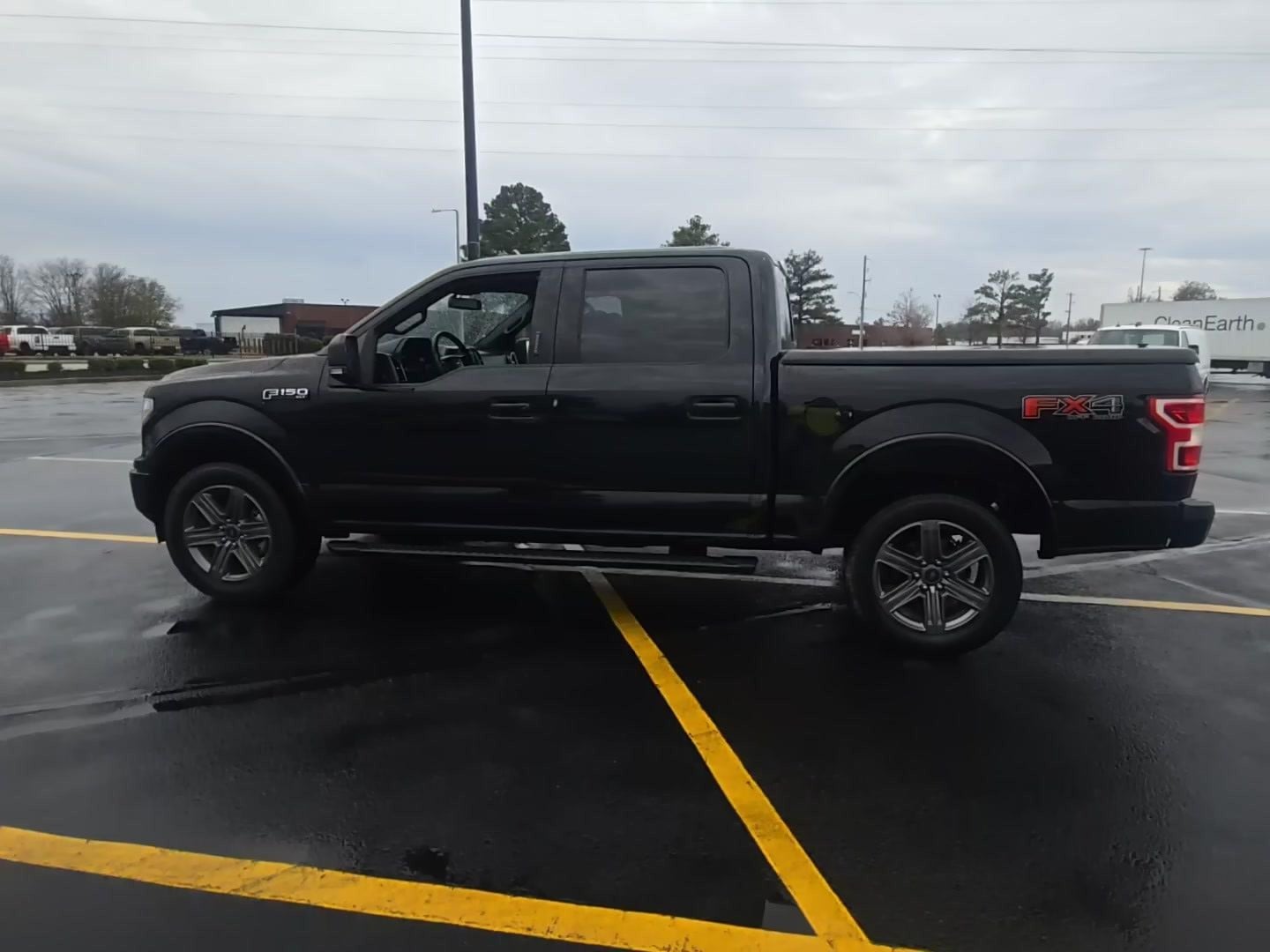 2020 Ford F-150 XLT's photo