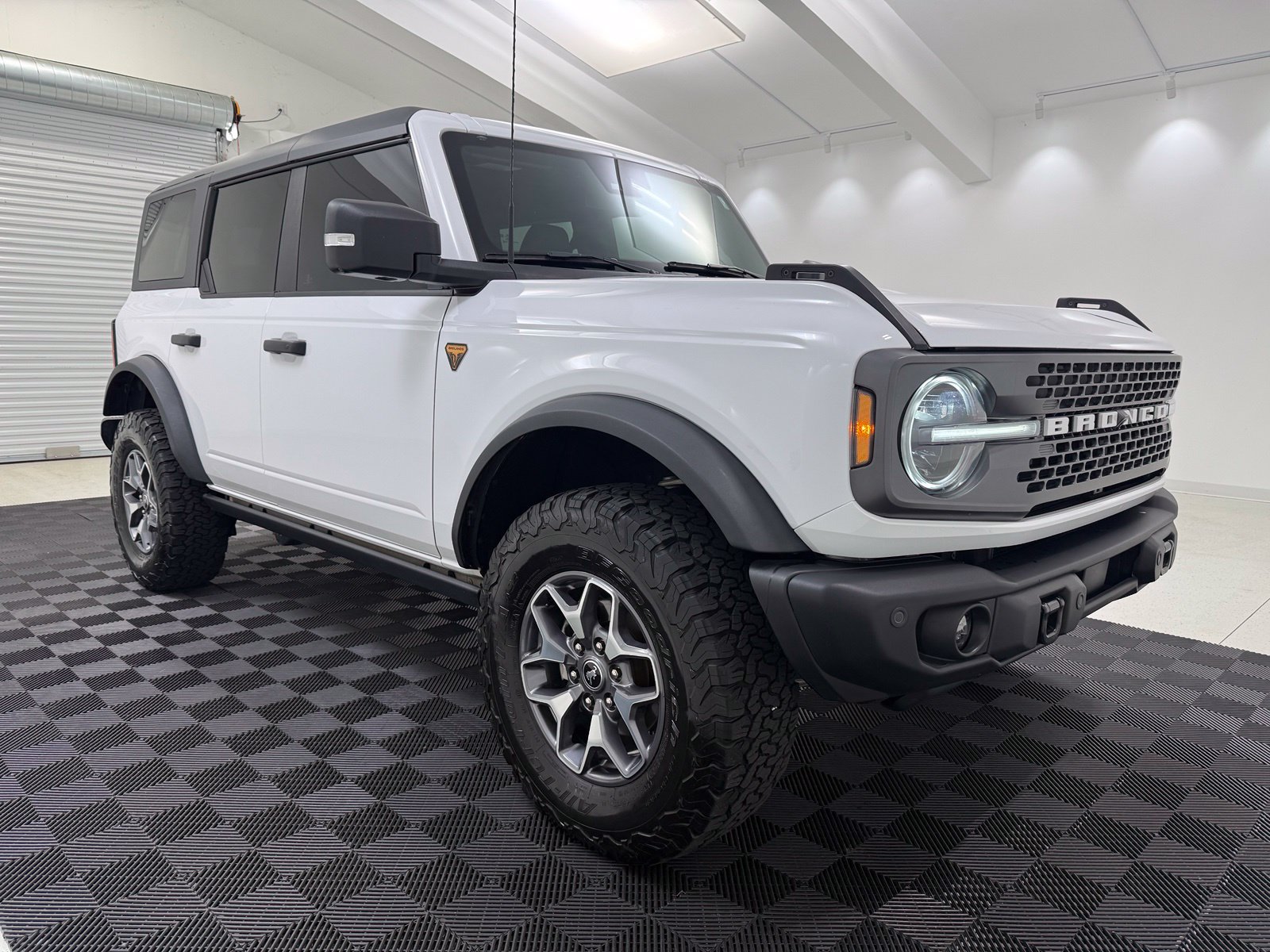 2023 Ford Bronco 4-Door Badlands