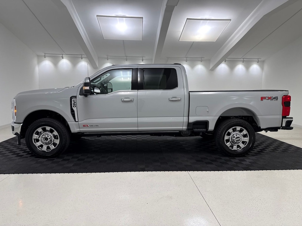 New 2026 Ford F-350SD Lariat Truck