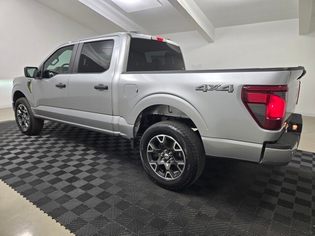 2025 Ford F-150 STX photo 4