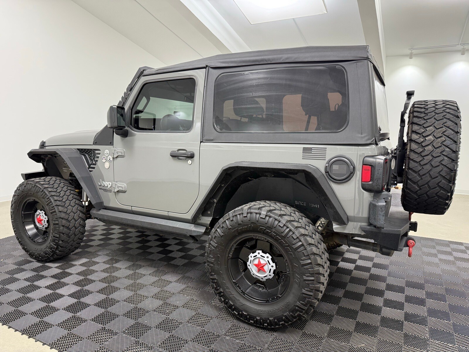 2019 Jeep Wrangler Sport photo 4