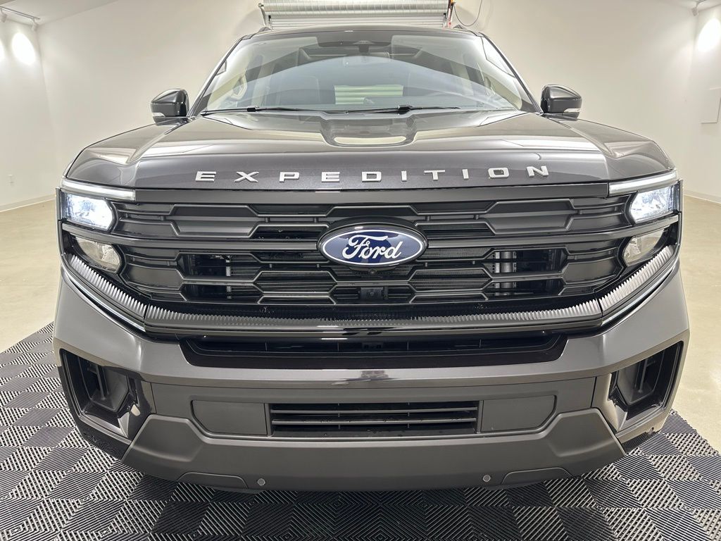 2025 Ford Expedition MAX Active - Photo 2