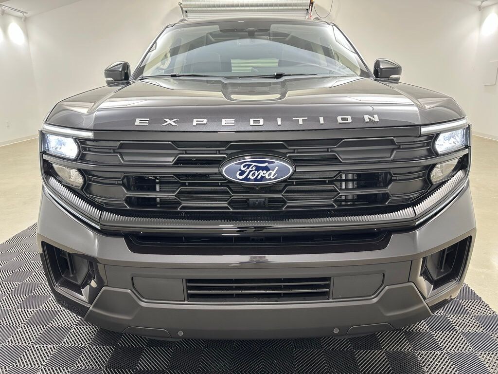 New 2025 Ford Expedition Max Active SUV