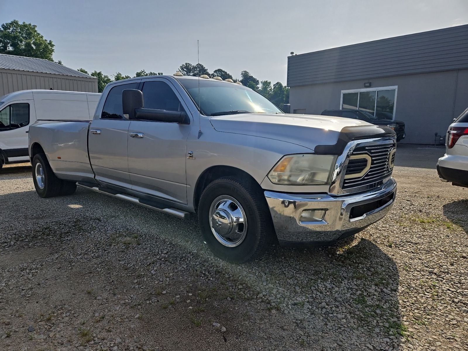 2010 RAM 3500 SLT Crew Cab LWB DRW's photo