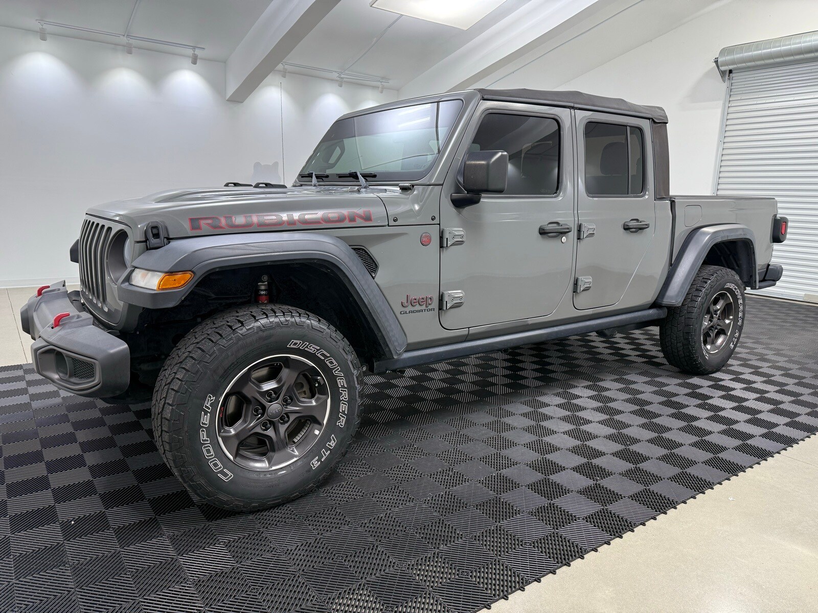 2021 Jeep Gladiator Rubicon photo 3