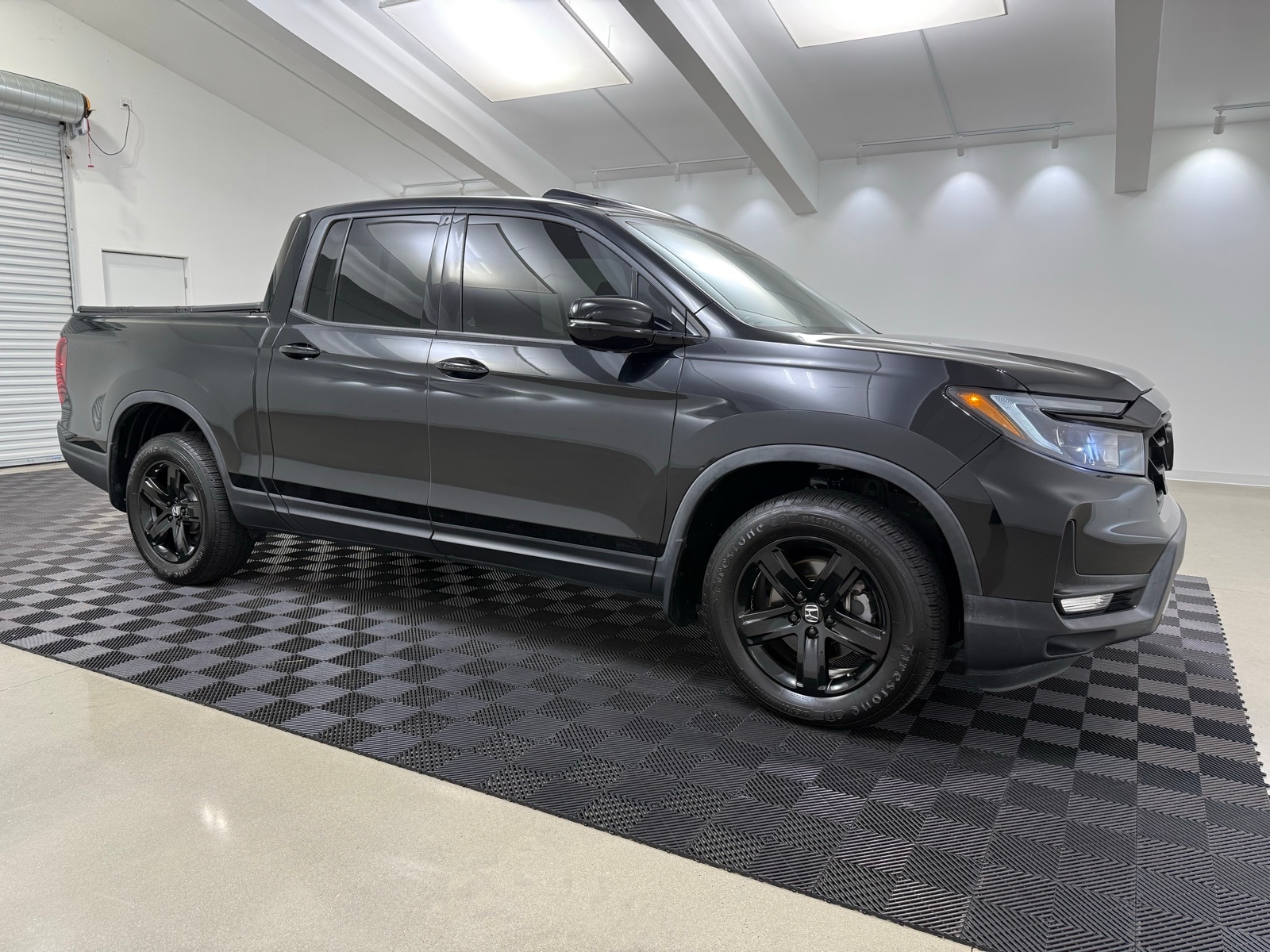 2021 Honda Ridgeline Black Edition's photo