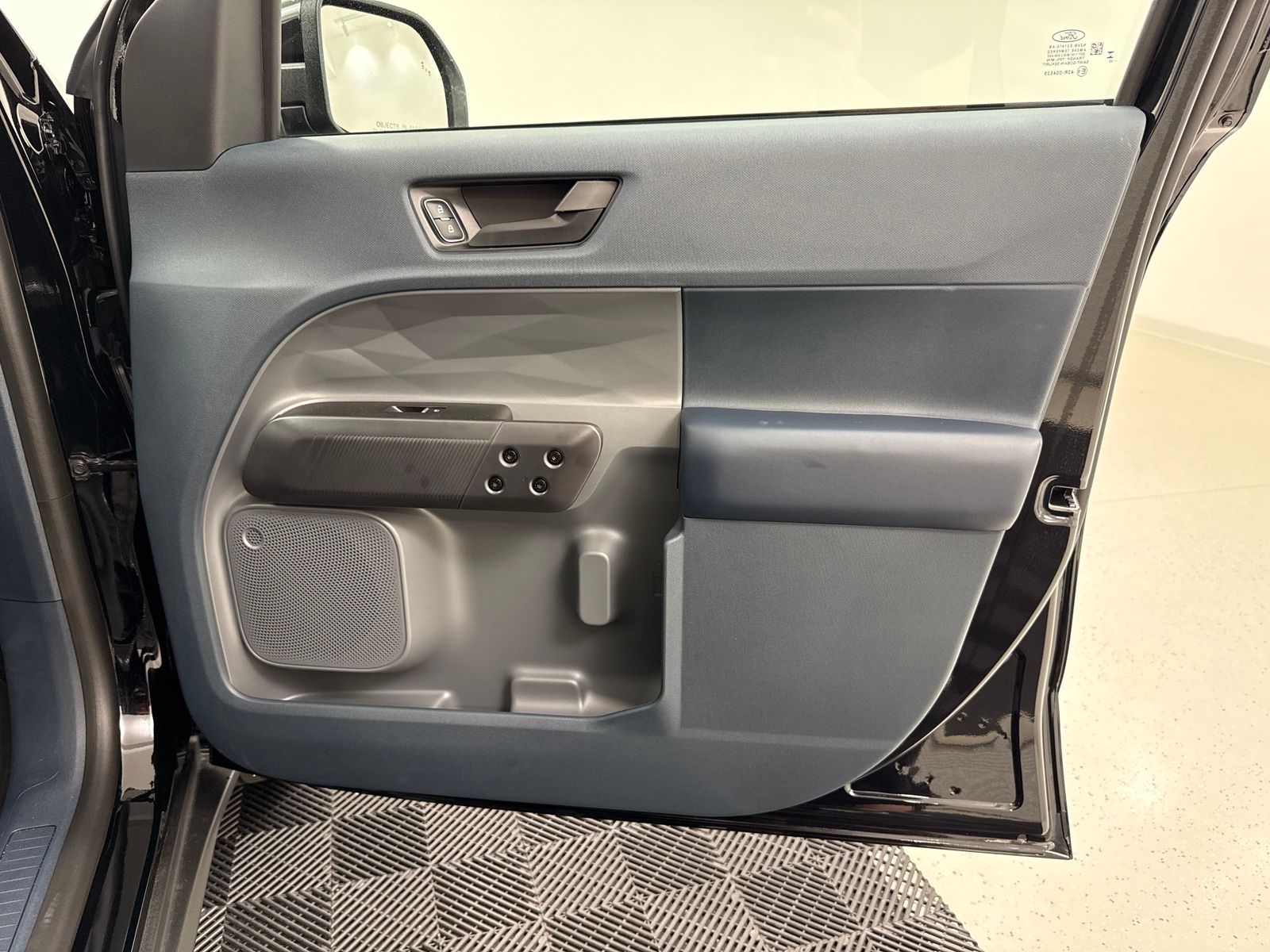 2025 Ford Maverick XLT - Photo 37