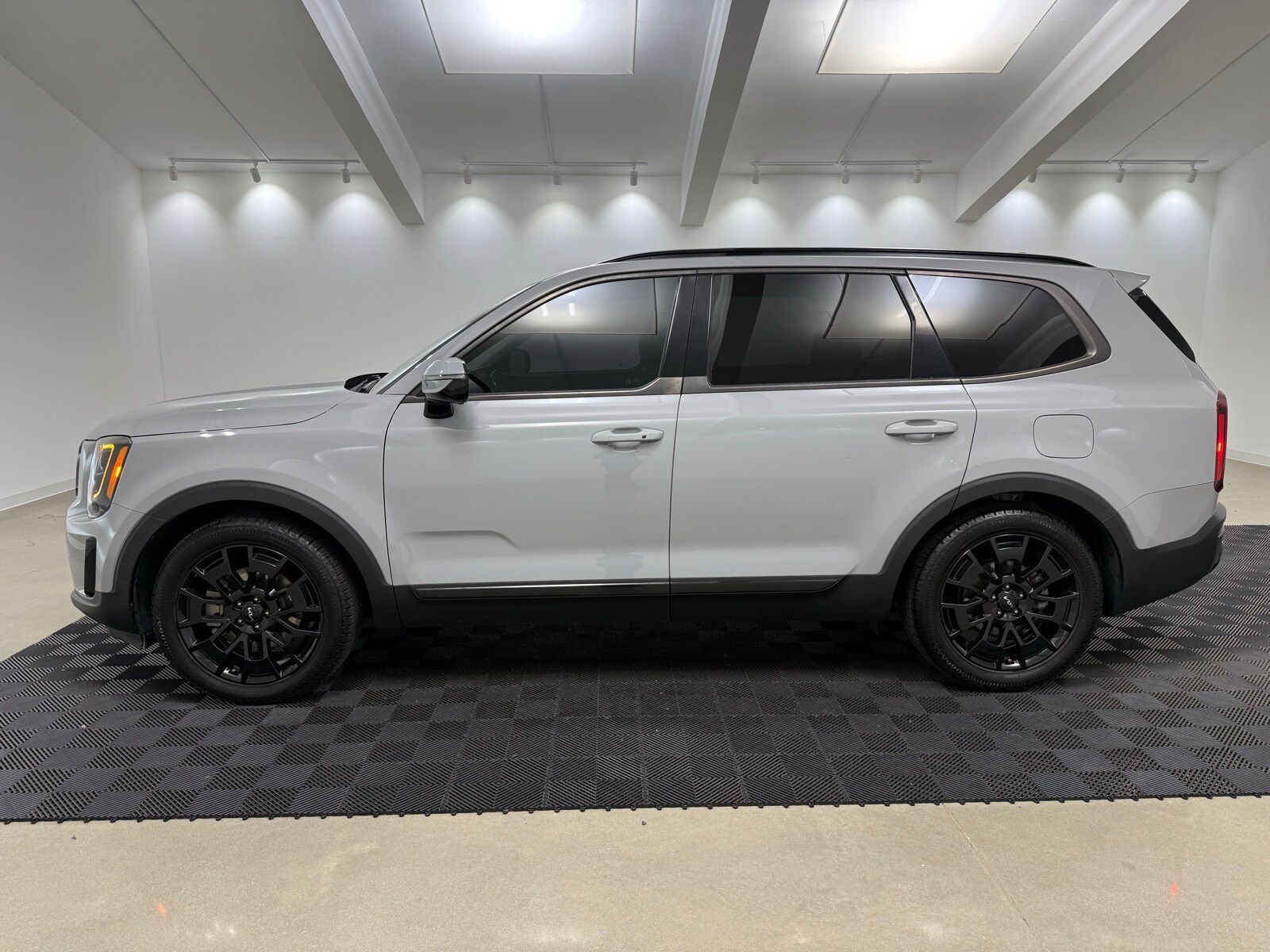 2022 Kia Telluride SX photo 4
