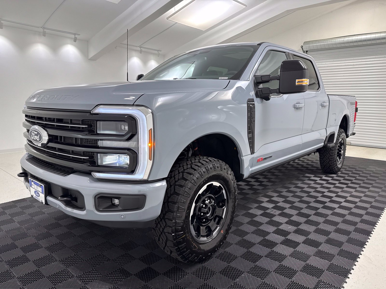 New 2027 Ford F-250SD Platinum Truck