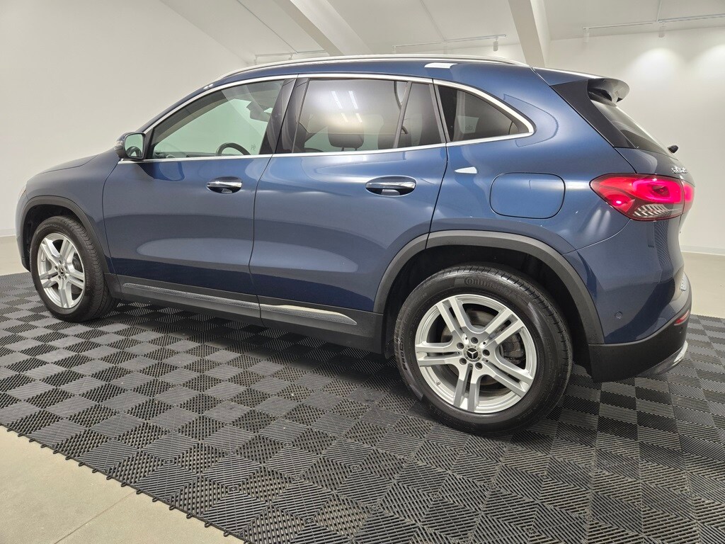 2022 Mercedes Benz GLA 250 photo 4