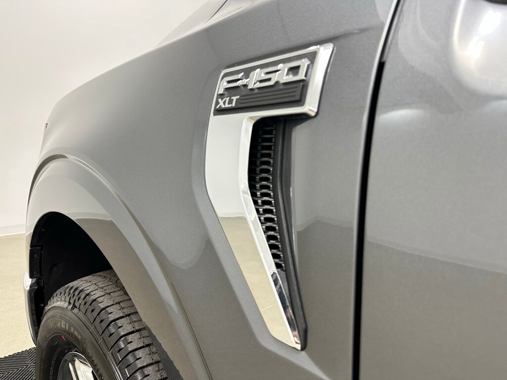 2025 Ford F-150 XLT photo 4